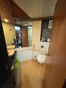Bathroom Image of 1667 Sq.ft 2 BHK Apartment / Flat for sale in Kumar Kruti, Kalyani Nagar Pune for Rs. 19900000