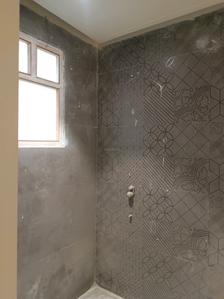 Common Bathroom Image of 2600 Sq.ft 4 BHK Builder Floor for rent in Green Field Colony Faridabad for Rs. 40000