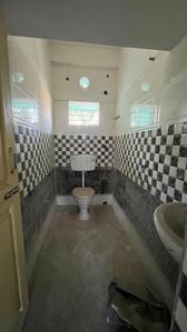 Bathroom Image of 1040 Sq.ft 3 BHK Apartment / Flat for sale in Bansdroni Kolkata for Rs. 4368000