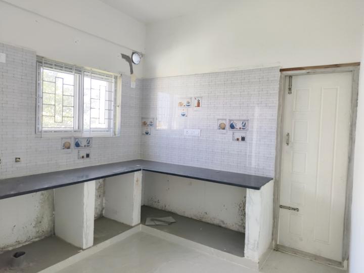 S R Elegant Main Image 1