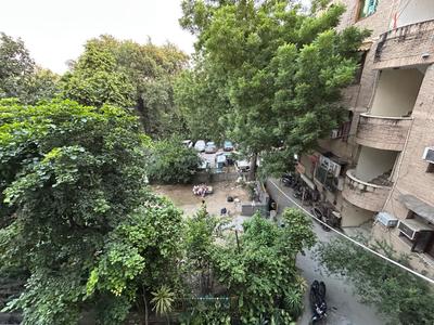 Balcony Image of 800 Sq.ft 2 BHK Builder Floor for rent in Lajpat Nagar New Delhi for Rs. 45000