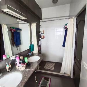 Bathroom Image of 1550 Sq.ft 2.5 BHK Apartment / Flat for sale in Pareena Coban Residences, Sector 99A Gurgaon for Rs. 15000000