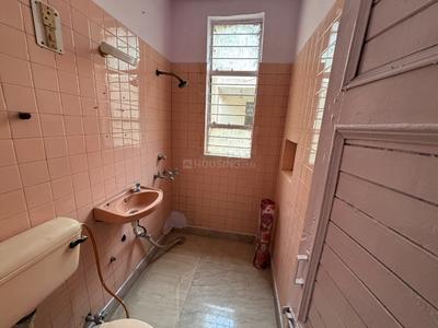 Image of 810 Sq.ft 2 BHK Apartment / Flat for sale in Antariksha Apartments, Vikaspuri, New Delhi for Rs. 9500000