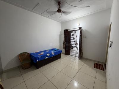 Bedroom Image of 500 Sq.ft 1.5 BHK Builder Floor for rent in Huda Sectors Panipat for Rs. 10000