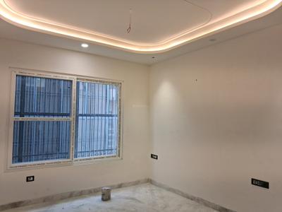 Bedroom Image of 1800 Sq.ft 3 BHK Builder Floor for sale in Paschim Vihar New Delhi for Rs. 35000000