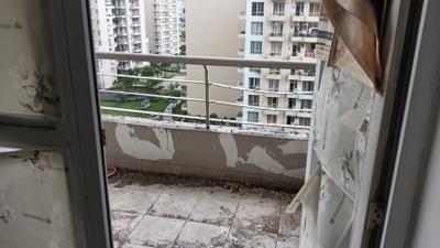 Balcony Image of 2000 Sq.ft 3.5 BHK Apartment / Flat for sale in Indiabulls Centrum Park, Sector 103 Gurgaon for Rs. 21000000