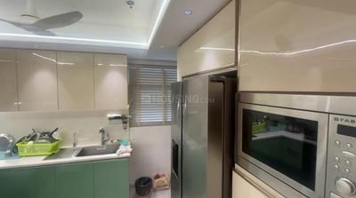 Kitchen Image of 2100 Sq.ft 3 BHK Apartment / Flat for rent in Experion Capital, Gomti Nagar Lucknow for Rs. 100000