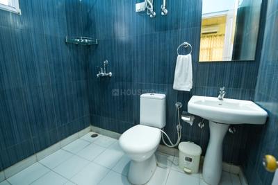 Bathroom Image of 1600 Sq.ft 3 BHK Apartment / Flat for rent in Channi Himmat Jammu for Rs. 35000