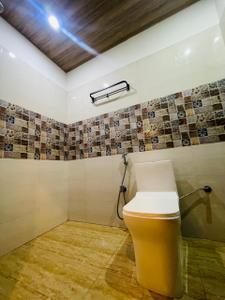 Image of 1240 Sq.ft 2 BHK Builder Floor for rent in Jalukbari, Guwahati for Rs. 26000