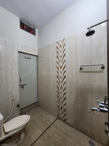 Bathroom Image of 2000 Sq.ft 3 BHK Builder Floor for rent in Manduwadih Varanasi for Rs. 18000