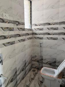 Bathroom Image of 2000 Sq.ft 4 BHK Villa for rent in Ingole Green Park Phase 3, Rui Pune for Rs. 30000