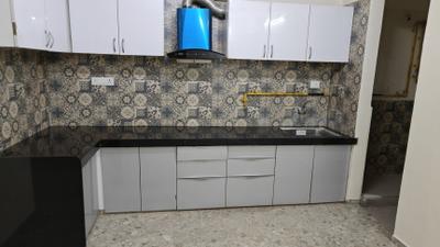 Kitchen Image of 1210 Sq.ft 2 BHK Apartment / Flat for rent in Nagjua Tropical Greens, Kamli Falia Silvassa for Rs. 17000