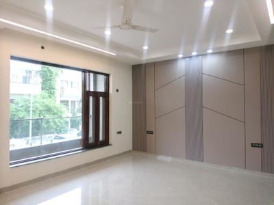 Bedroom Image of 3420 Sq.ft 4 BHK Builder Floor for sale in Sector 85 Faridabad for Rs. 31000000