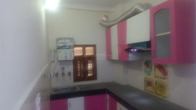 Kitchen Image of 725 Sq.ft 3 BHK Builder Floor for sale in Dwarka Mor New Delhi for Rs. 4500000