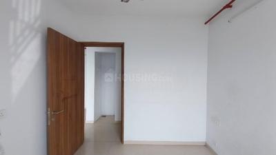 Bedroom Image of 855 Sq.ft 2 BHK Apartment / Flat for rent in Kalpataru Sunrise, Thane West Thane for Rs. 35000