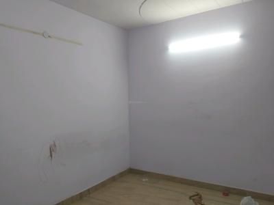 Bedroom Image of 1000 Sq.ft 3 BHK Builder Floor for sale in Hari Nagar New Delhi for Rs. 9200000