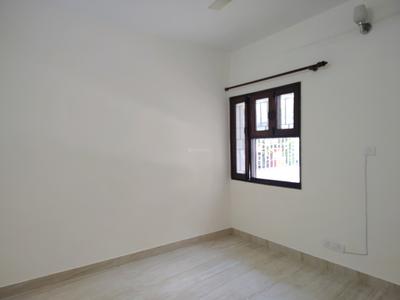 Bedroom Image of 1200 Sq.ft 3 BHK Apartment / Flat for rent in Vasant Kunj New Delhi for Rs. 75000