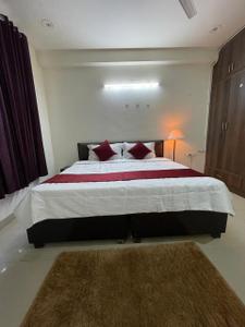 Bedroom Image of 1300 Sq.ft 2 BHK Builder Floor for rent in Sector 31 Gurgaon for Rs. 56000