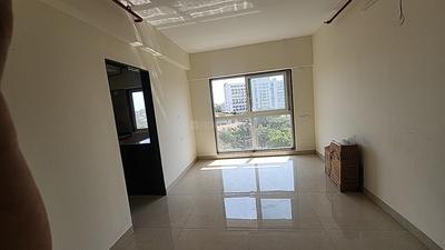 Living Room Image of 631 Sq.ft 1 BHK Apartment / Flat for rent in Greenstone Heritage Wing I, Fort Mumbai for Rs. 70000