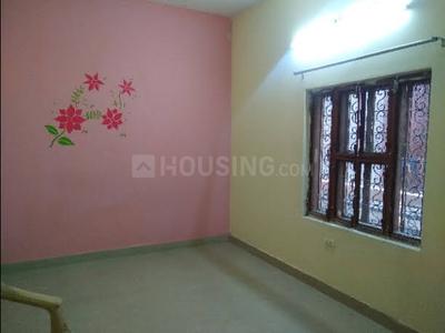 Bedroom Image of 950 Sq.ft 2 BHK Builder Floor for rent in Aya Nagar New Delhi for Rs. 8500