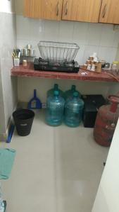 Kitchen Image of 619 Sq.ft 1 BHK Builder Floor for rent in Thousand Lights Chennai for Rs. 21000