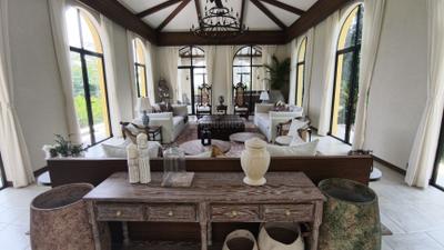 Living Room Image of 5521 Sq.ft 5 BHK Independent House for sale in Parra Goa for Rs. 280000000