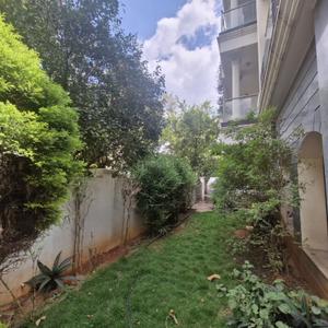 Image of 12000 Sq.ft 9 BHK Villa for sale in Basaveshwara Nagar, Bengaluru for Rs. 200000000