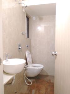 Common Bathroom Image of 800 Sq.ft 2 BHK Apartment / Flat for sale in Naigaon East Naigaon for Rs. 6500000