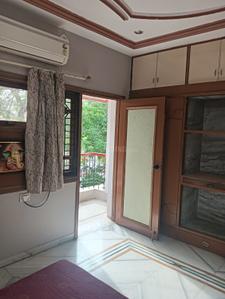 Bedroom Image of 2000 Sq.ft 4 BHK Independent House for rent in Adajan Surat for Rs. 36000