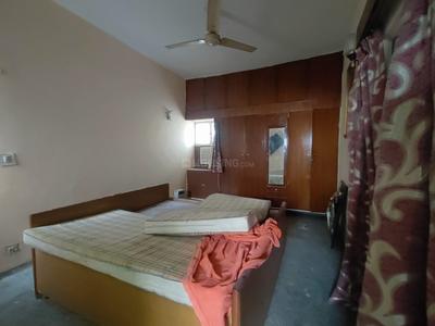 Bedroom Image of 1600 Sq.ft 2 BHK Builder Floor for rent in Safdarjung Enclave New Delhi for Rs. 75000