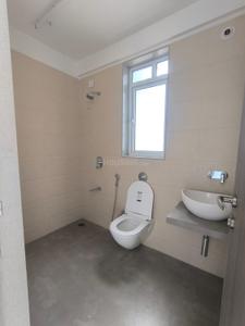 Bathroom Image of 1200 Sq.ft 3 BHK Apartment / Flat for rent in Ekta Tripolis, Goregaon West Mumbai for Rs. 87000