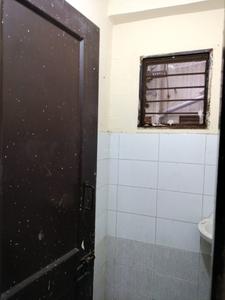 Common Bathroom One Image of 450 Sq.ft 1 BHK Apartment / Flat for sale in Sector 23B Dwarka New Delhi for Rs. 5000000
