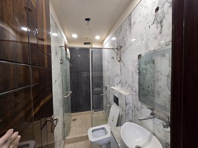 Bathroom Image of 1450 Sq.ft 3 BHK Builder Floor for sale in Tilak Nagar New Delhi for Rs. 25000000