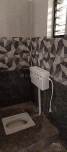 Bathroom Image of 1600 Sq.ft 4 BHK Independent House for rent in Pundag Ranchi for Rs. 25000