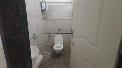Bathroom Image of 650 Sq.ft 1 BHK Apartment / Flat for rent in Urban BKC Crown, Kurla West Mumbai for Rs. 59999
