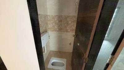 Bathroom Image of 740 Sq.ft 1 BHK Apartment / Flat for sale in Frenny Platinum Tower, Vasai East Vasai for Rs. 2974000