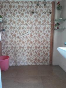 Bathroom Image of 1267 Sq.ft 3 BHK Apartment / Flat for sale in Hiland Park, Santoshpur Kolkata for Rs. 12000000