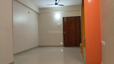 Living Room Image of 1200 Sq.ft 3 BHK Apartment / Flat for rent in Chinar Park Kolkata for Rs. 25000