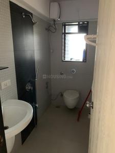 Bathroom Image of 1000 Sq.ft 2 BHK Apartment / Flat for rent in ACME Ozone Phase 2, Thane West Thane for Rs. 40000