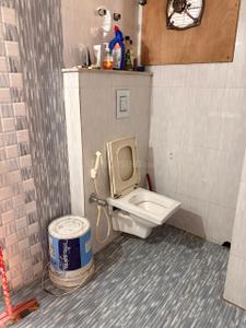 Bathroom Image of 1200 Sq.ft 3 BHK Apartment / Flat for sale in Dhakuria Kolkata for Rs. 8000000