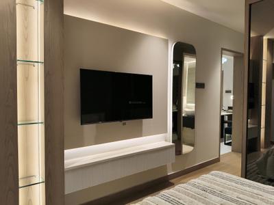 Bedroom Image of 880 Sq.ft 2 BHK Apartment / Flat for rent in Piramal Mahalaxmi South Tower, Worli Mumbai for Rs. 170000