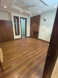 Bedroom Image of 1850 Sq.ft 3 BHK Builder Floor for rent in Kailash Colony New Delhi for Rs. 100171