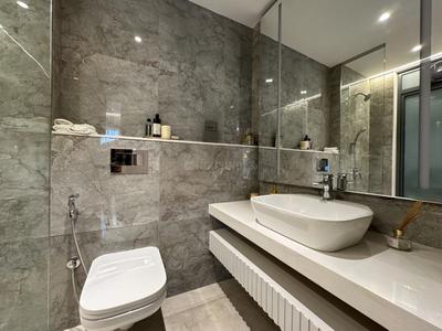 Bathroom Image of 1053 Sq.ft 3 BHK Apartment / Flat for sale in Godrej Horizon Phase II, Wadala Mumbai for Rs. 56900000