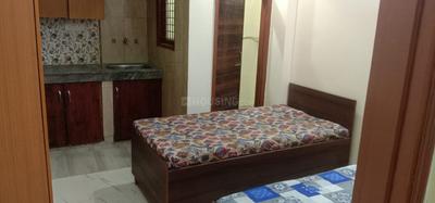 Bedroom Image of Saini PG  in Sunlight Colony, New Delhi