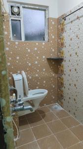 Bathroom Image of 900 Sq.ft 1 BHK Apartment / Flat for rent in C V Raman Nagar Bengaluru for Rs. 30000