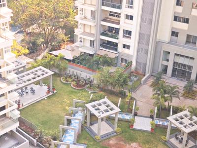 Balcony Image of 4500 Sq.ft 4.5 BHK Apartment / Flat for sale in Kumar Privie Sanctum, Baner Pune for Rs. 82500000