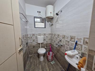 Bathroom Image of 1260 Sq.ft 3 BHK Apartment / Flat for sale in Semmancheri Chennai for Rs. 6000000