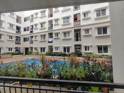 Balcony Image of 761 Sq.ft 2 BHK Apartment / Flat for sale in  Sarjapur Railway Mens Cghs Layout, Sarjapur Bengaluru for Rs. 5100000