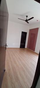 Bedroom Image of 1350 Sq.ft 3 BHK Apartment / Flat for sale in Amrapali Crystal Homes Phase 1, Sector 76 Noida for Rs. 19000000