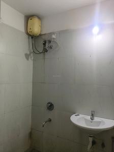 Common Bathroom Image of 909 Sq.ft 2 BHK Apartment / Flat for sale in Lodha Casa Rio, Palava Phase 1 Thane for Rs. 4900000